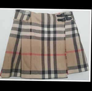 Girls Burberry skirt